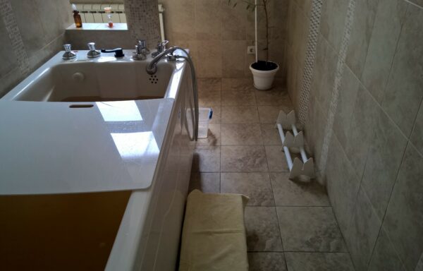 Покрывало-экран на бальнеологическую ванну