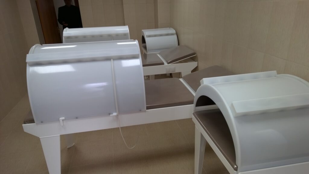 Кушетка для отпуска парафино-нафталановых процедур