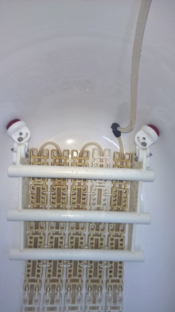 Подставка-упор под ноги в ванну