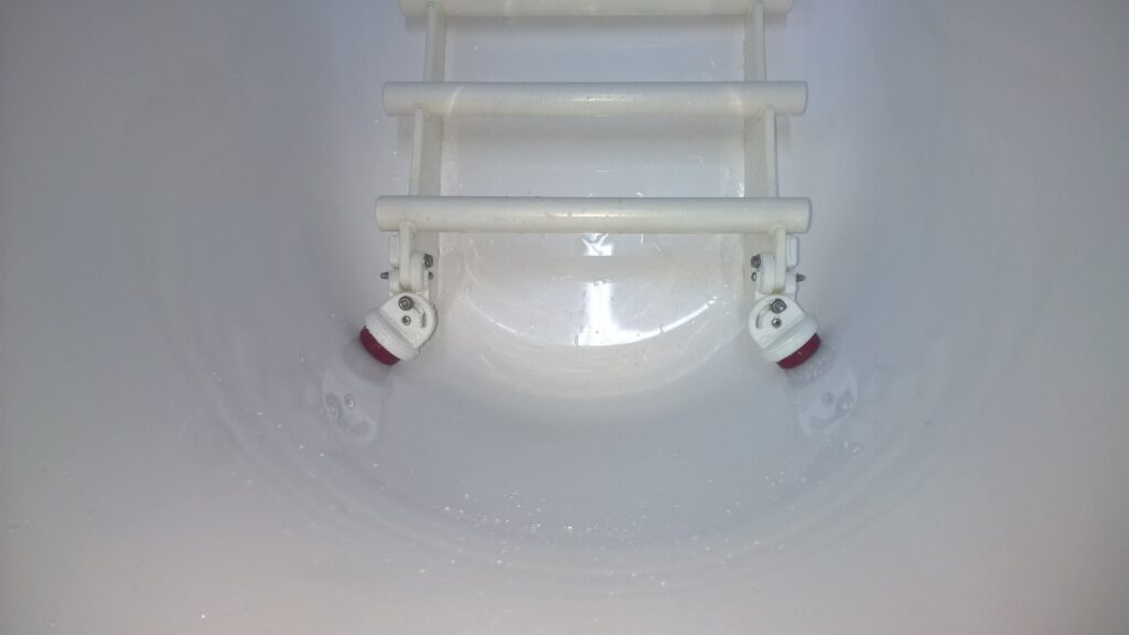 Подставка-упор под ноги в ванну