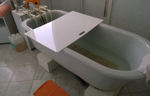 Покрывало-экран на бальнеологическую ванну