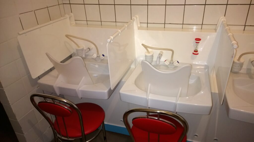 Приспособление (Стойка) - Исполнение №1 - для орошения Десен минеральной водой