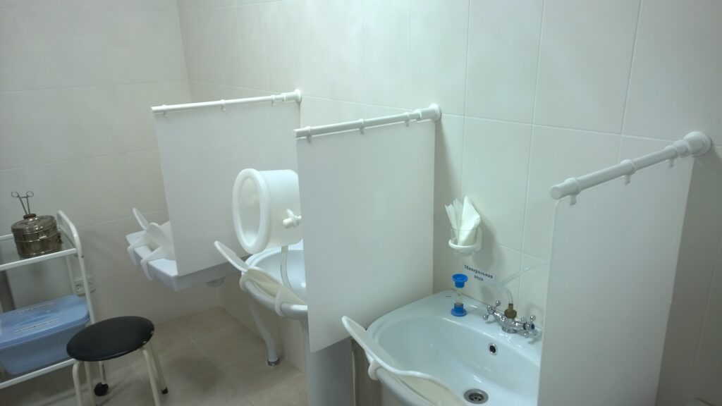 Разделительные перегородки в кабинет орошения десен