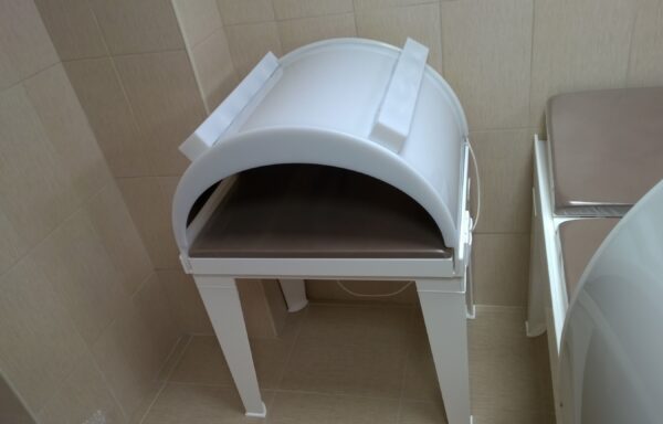 Стол для отпуска парафино-нафталановых процедур