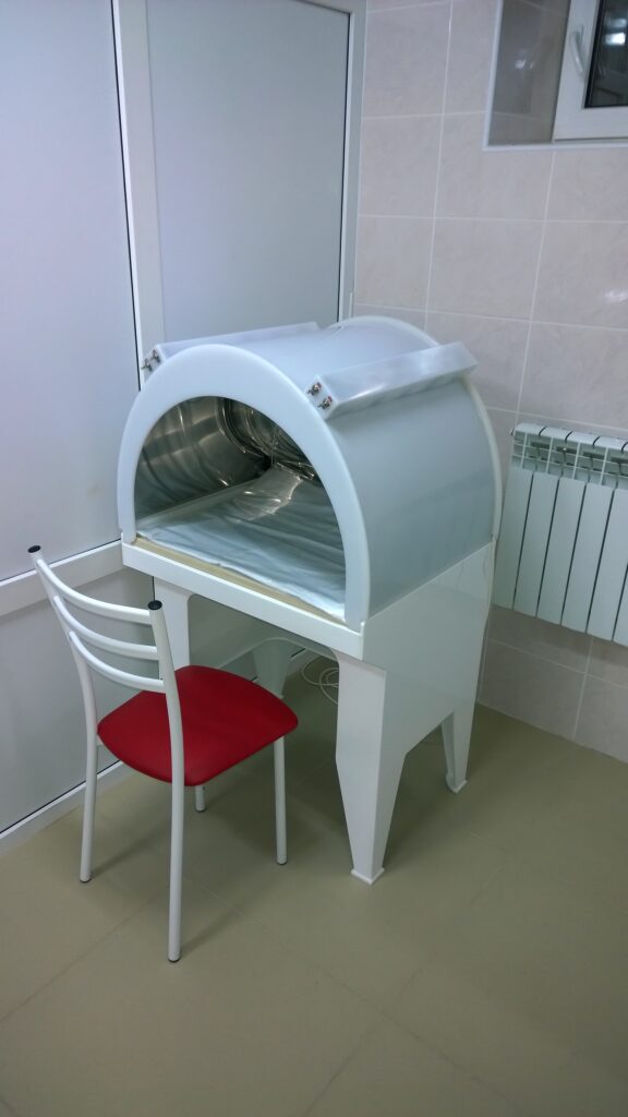 Стол для отпуска парафино-нафталановых процедур