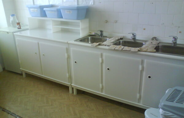 Стол полипропиленовый